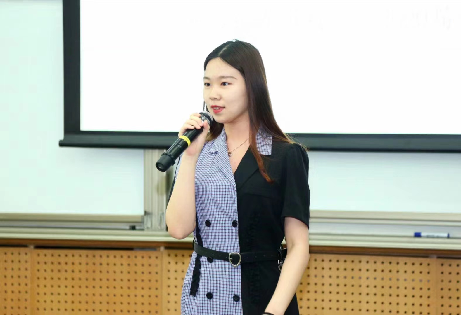 加拿大pc28预测故事集丨侯诗琪：：：冀以尘雾之微，，补益山海