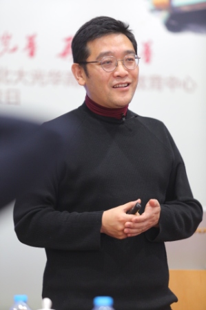 北大加拿大pc28预测洛可可校友贾伟分享立异