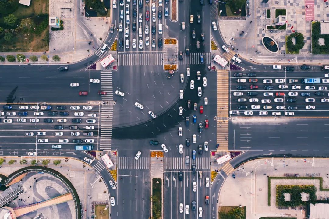 陈玉宇：：：下半年中国经济需解决好四个问题，，，处理好一组关系